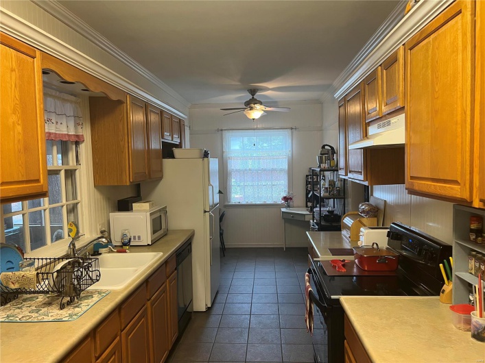 810 Carleton Avenue, Caruthersville, Missouri 63830, 4 Bedrooms Bedrooms, 12 Rooms Rooms,2 BathroomsBathrooms,Residential,For Sale,Carleton,MAR25013783