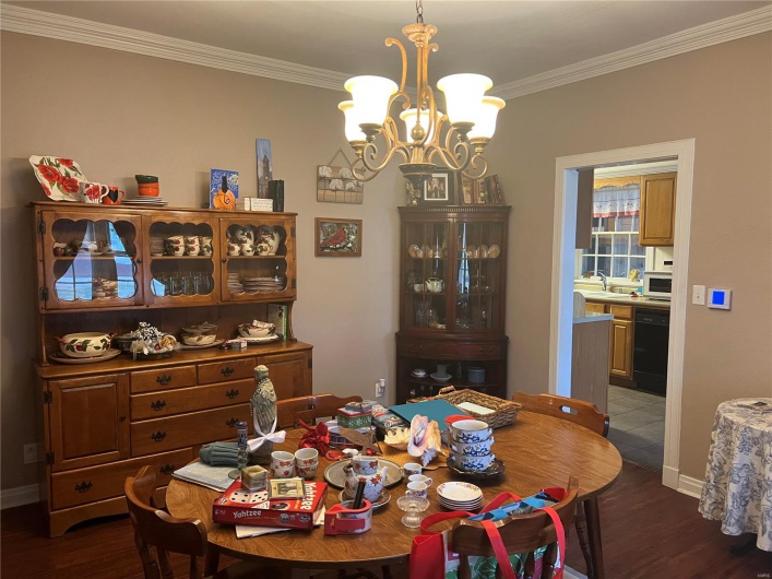 810 Carleton Avenue, Caruthersville, Missouri 63830, 4 Bedrooms Bedrooms, 12 Rooms Rooms,2 BathroomsBathrooms,Residential,For Sale,Carleton,MAR25013783