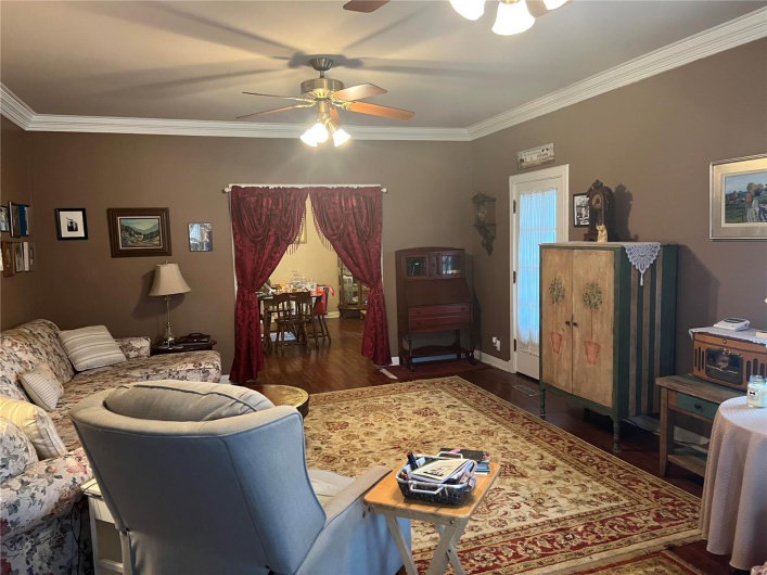 810 Carleton Avenue, Caruthersville, Missouri 63830, 4 Bedrooms Bedrooms, 12 Rooms Rooms,2 BathroomsBathrooms,Residential,For Sale,Carleton,MAR25013783