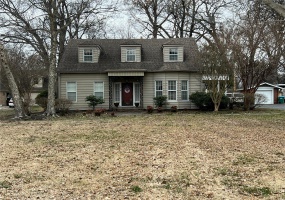 810 Carleton Avenue, Caruthersville, Missouri 63830, 4 Bedrooms Bedrooms, 12 Rooms Rooms,2 BathroomsBathrooms,Residential,For Sale,Carleton,MAR25013783