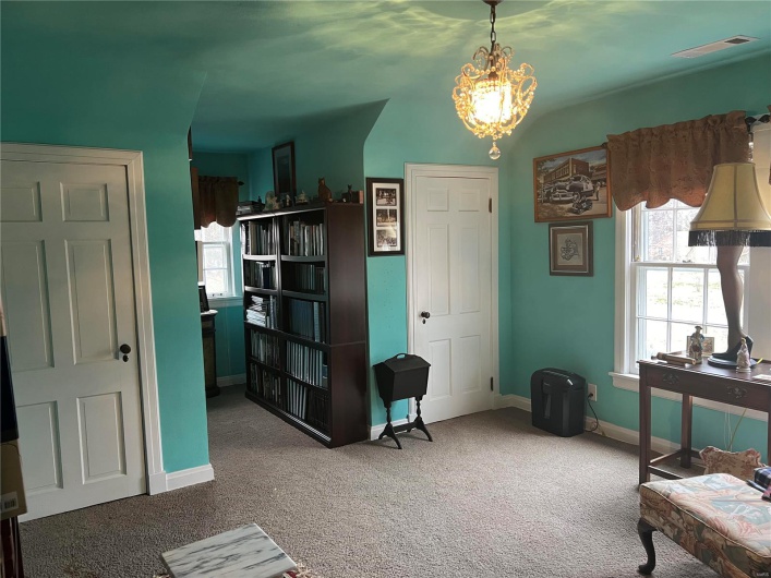 810 Carleton Avenue, Caruthersville, Missouri 63830, 4 Bedrooms Bedrooms, 12 Rooms Rooms,2 BathroomsBathrooms,Residential,For Sale,Carleton,MAR25013783