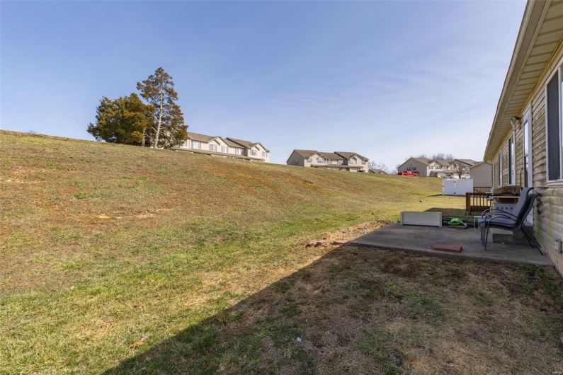 1815 Oak Knoll, Farmington, Missouri 63640, 2 Bedrooms Bedrooms, 8 Rooms Rooms,2 BathroomsBathrooms,Residential,For Sale,Oak Knoll,MAR25013190