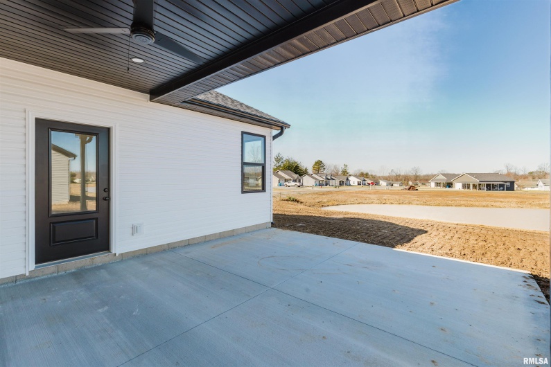 1200 JOY Lane, Johnston City, Illinois 62951, 3 Bedrooms Bedrooms, 0 ,2 BathroomsBathrooms,Residential,For Sale,JOY,0,RMAQC4261091