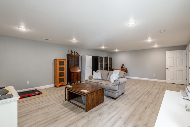 24345 State Rte WW, Ste Genevieve, Missouri 63670, 3 Bedrooms Bedrooms, 8 Rooms Rooms,3 BathroomsBathrooms,Residential,For Sale,State Rte WW,MAR25014107