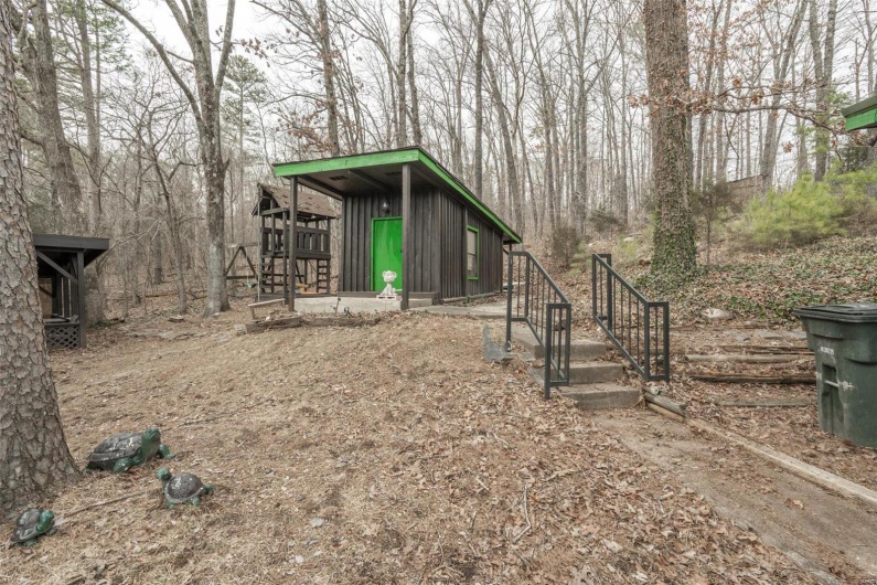 255 Wayne 406, Williamsville, Missouri 63967, 5 Bedrooms Bedrooms, 12 Rooms Rooms,1 BathroomBathrooms,Residential,For Sale,Wayne 406,MAR25014281