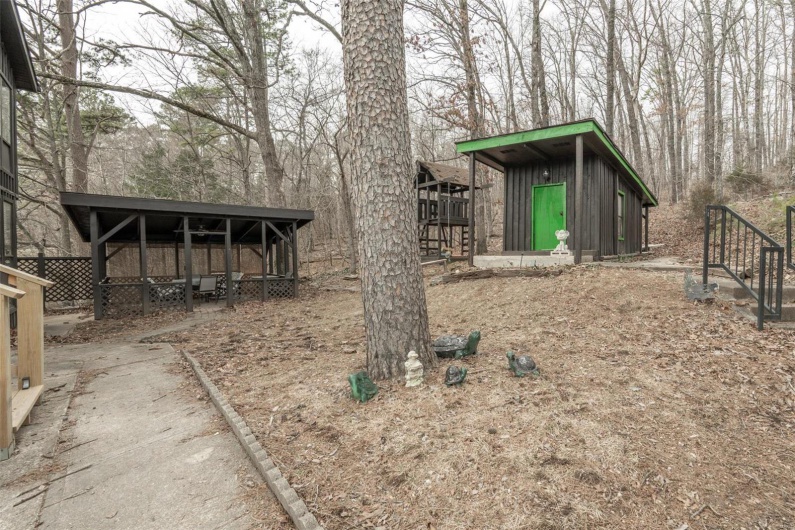 255 Wayne 406, Williamsville, Missouri 63967, 5 Bedrooms Bedrooms, 12 Rooms Rooms,1 BathroomBathrooms,Residential,For Sale,Wayne 406,MAR25014281