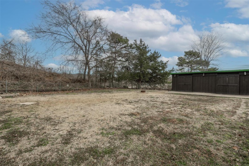 255 Wayne 406, Williamsville, Missouri 63967, 5 Bedrooms Bedrooms, 12 Rooms Rooms,1 BathroomBathrooms,Residential,For Sale,Wayne 406,MAR25014281