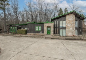 255 Wayne 406, Williamsville, Missouri 63967, 5 Bedrooms Bedrooms, 12 Rooms Rooms,1 BathroomBathrooms,Residential,For Sale,Wayne 406,MAR25014281