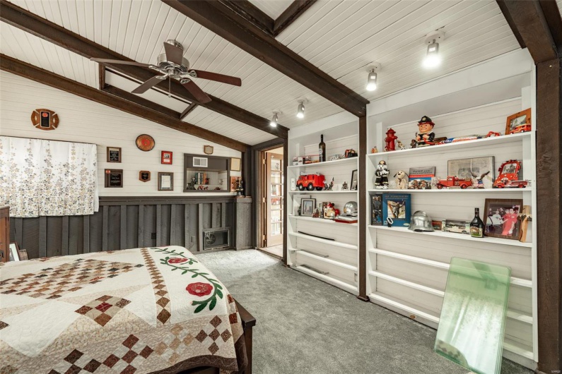 255 Wayne 406, Williamsville, Missouri 63967, 5 Bedrooms Bedrooms, 12 Rooms Rooms,1 BathroomBathrooms,Residential,For Sale,Wayne 406,MAR25014281