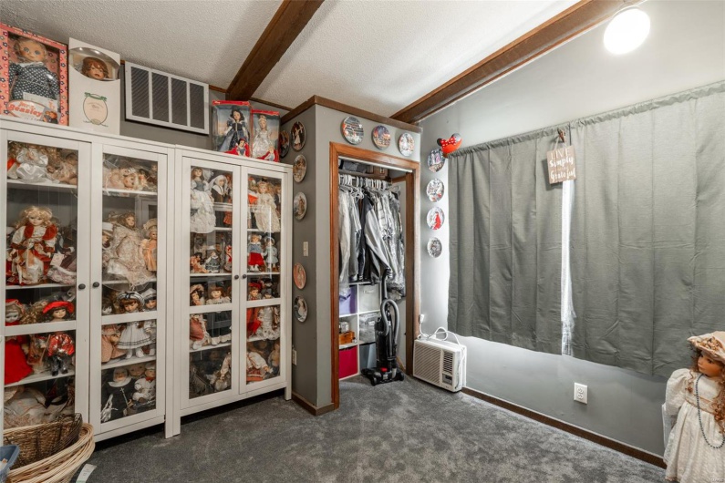 255 Wayne 406, Williamsville, Missouri 63967, 5 Bedrooms Bedrooms, 12 Rooms Rooms,1 BathroomBathrooms,Residential,For Sale,Wayne 406,MAR25014281