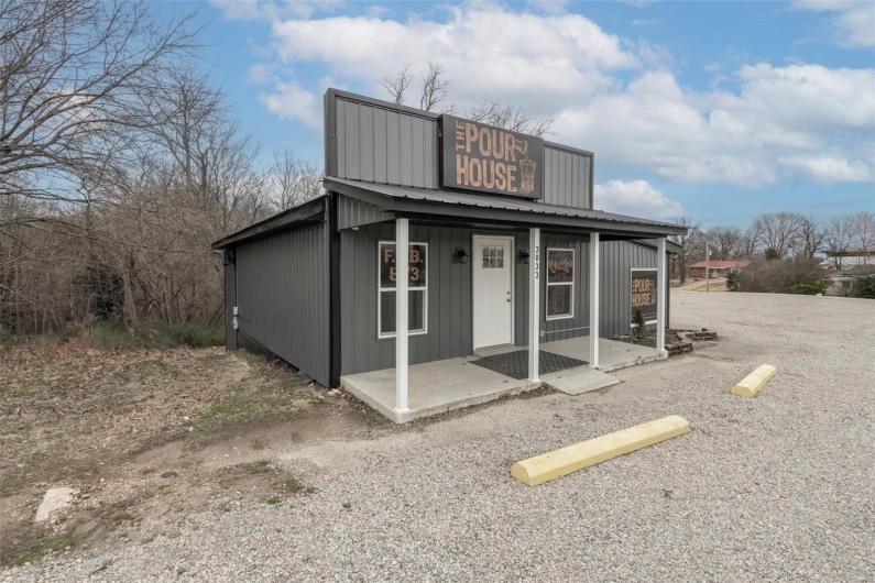 3033 Westwood Boulevard, Poplar Bluff, Missouri 63901, ,Commercial Sale,For Sale,Westwood,MAR25014463