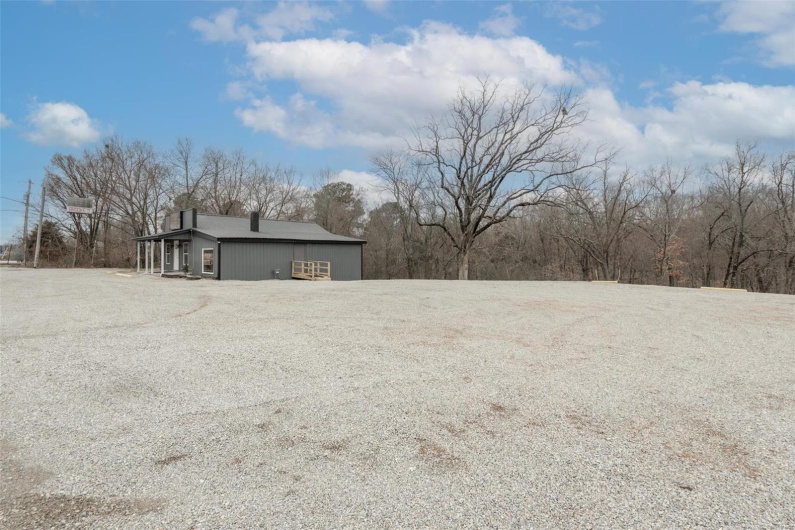 3033 Westwood Boulevard, Poplar Bluff, Missouri 63901, ,Commercial Sale,For Sale,Westwood,MAR25014463