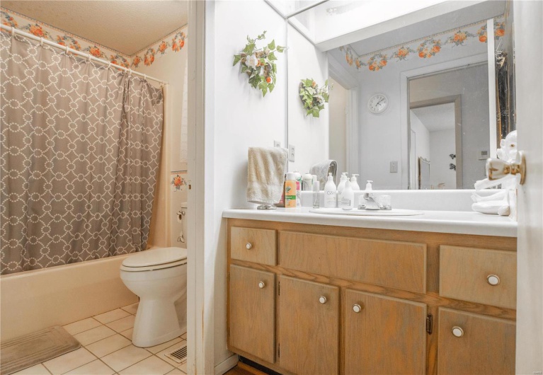 112 Perch Drive, Wappapello, Missouri 63966, 4 Bedrooms Bedrooms, 9 Rooms Rooms,2 BathroomsBathrooms,Residential,For Sale,Perch,MAR25014458