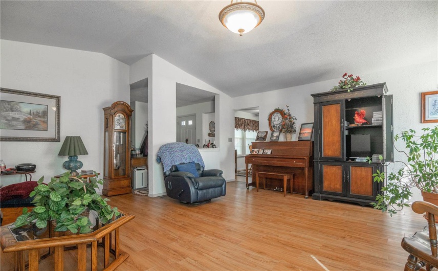 112 Perch Drive, Wappapello, Missouri 63966, 4 Bedrooms Bedrooms, 9 Rooms Rooms,2 BathroomsBathrooms,Residential,For Sale,Perch,MAR25014458