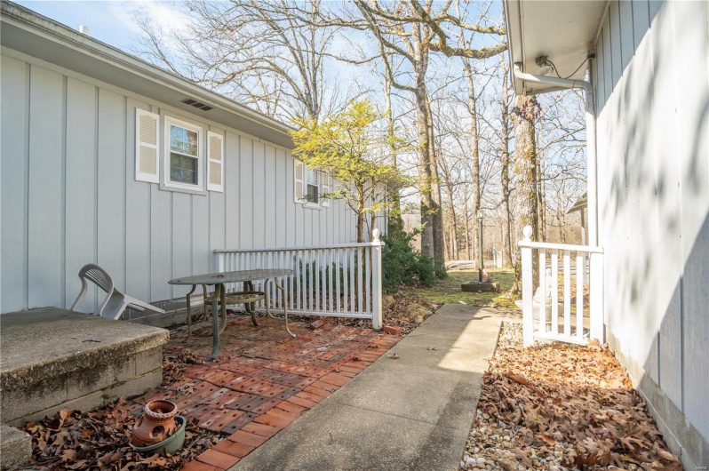 112 Perch Drive, Wappapello, Missouri 63966, 4 Bedrooms Bedrooms, 9 Rooms Rooms,2 BathroomsBathrooms,Residential,For Sale,Perch,MAR25014458