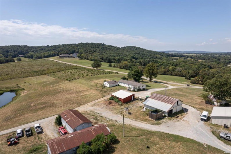 24345 State Route WW, Ste Genevieve, Missouri 63670, 4 Bedrooms Bedrooms, 9 Rooms Rooms,4 BathroomsBathrooms,Residential,For Sale,State Route WW,MAR25014452