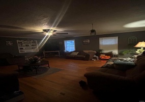 712 E Gladys, Sikeston, Missouri 63801, 4 Bedrooms Bedrooms, 10 Rooms Rooms,1 BathroomBathrooms,Residential,For Sale,E Gladys,MAR25014501