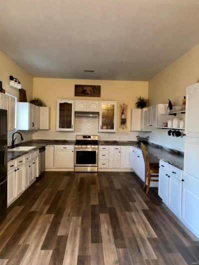 12607 Highway N, Middlebrook, Missouri 63656, 3 Bedrooms Bedrooms, 6 Rooms Rooms,2 BathroomsBathrooms,Residential,For Sale,Highway N,MAR25014271