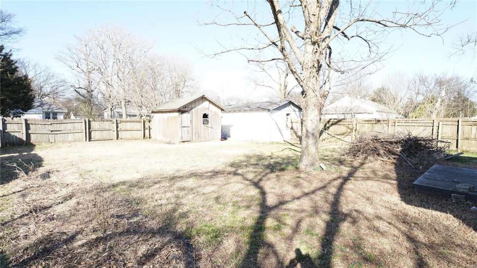 204 8TH St, Kennett, Missouri 63857, 3 Bedrooms Bedrooms, 6 Rooms Rooms,2 BathroomsBathrooms,Residential,For Sale,8TH St,MAR25014375