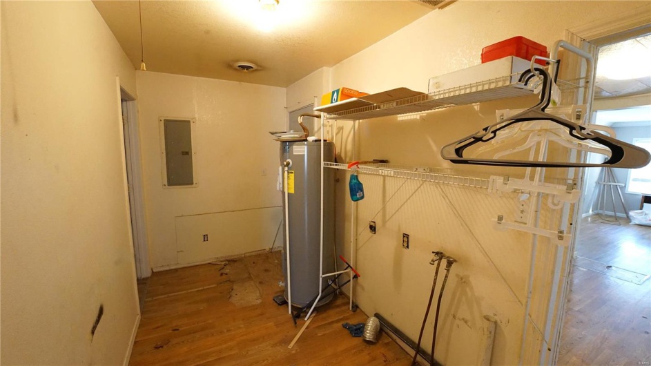 204 8TH St, Kennett, Missouri 63857, 3 Bedrooms Bedrooms, 6 Rooms Rooms,2 BathroomsBathrooms,Residential,For Sale,8TH St,MAR25014375