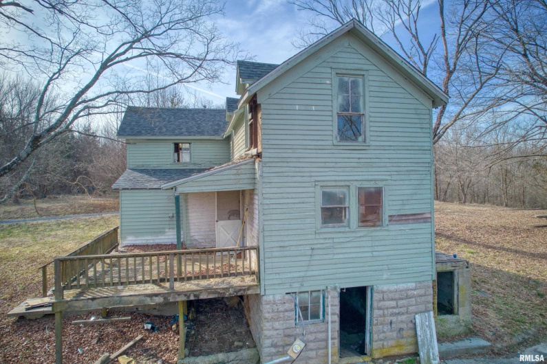 315 Vines Road, Cobden, Illinois 62920, 2 Bedrooms Bedrooms, 0 ,0,Residential,For Sale,Vines,0,RMAEB457077