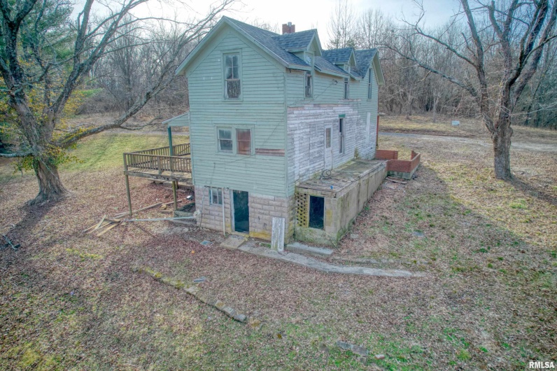 315 Vines Road, Cobden, Illinois 62920, 2 Bedrooms Bedrooms, 0 ,0,Residential,For Sale,Vines,0,RMAEB457077