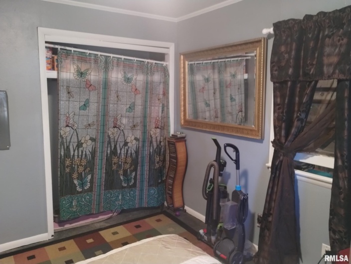 600 SKYLINE Drive, Carbondale, Illinois 62901, 3 Bedrooms Bedrooms, 0 ,2 BathroomsBathrooms,Residential,For Sale,SKYLINE,0,RMAEB457079