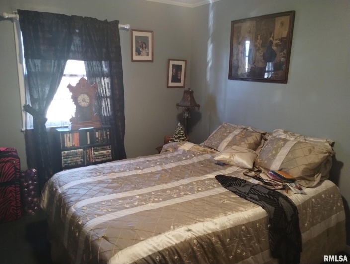 600 SKYLINE Drive, Carbondale, Illinois 62901, 3 Bedrooms Bedrooms, 0 ,2 BathroomsBathrooms,Residential,For Sale,SKYLINE,0,RMAEB457079