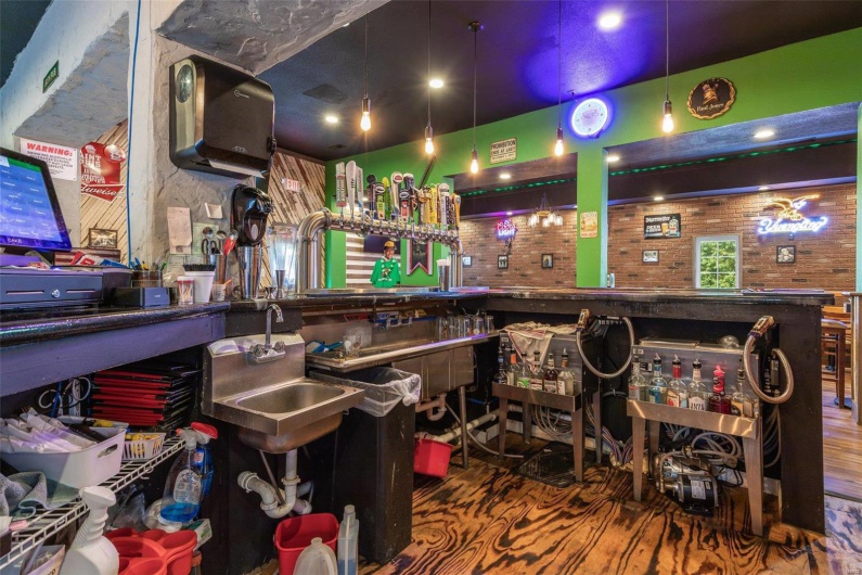 201 Houser Street, Park Hills, Missouri 63601, ,Commercial Sale,For Sale,Houser,MAR24058556
