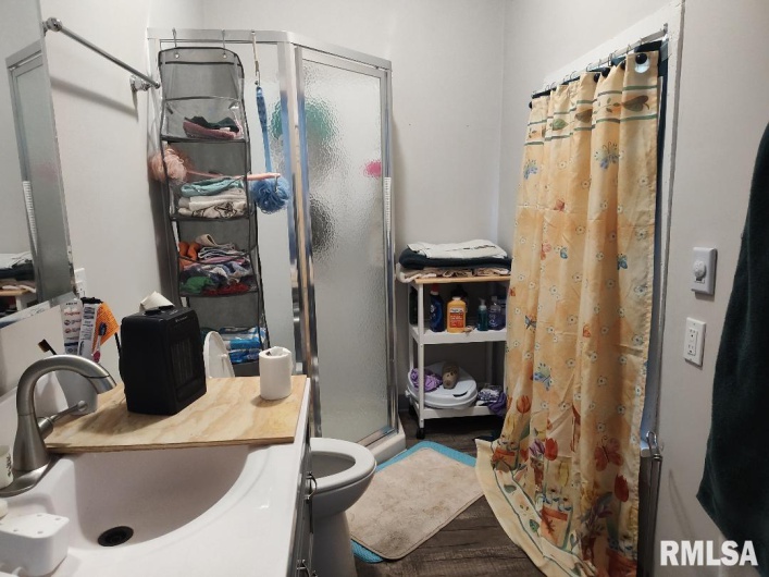 407 OHIO Street, Mound City, Illinois 62963, 2 Bedrooms Bedrooms, 0 ,1 BathroomBathrooms,Residential,For Sale,OHIO,0,RMAEB457091
