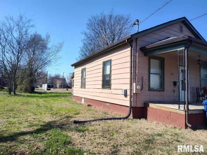 407 OHIO Street, Mound City, Illinois 62963, 2 Bedrooms Bedrooms, 0 ,1 BathroomBathrooms,Residential,For Sale,OHIO,0,RMAEB457091