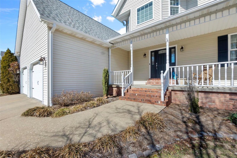 2519 Horseshoe Ridge, Cape Girardeau, Missouri 63701, 4 Bedrooms Bedrooms, 11 Rooms Rooms,3 BathroomsBathrooms,Residential,For Sale,Horseshoe Ridge,MAR25008656