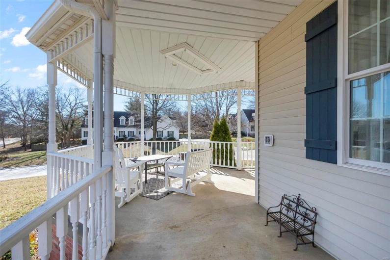 2519 Horseshoe Ridge, Cape Girardeau, Missouri 63701, 4 Bedrooms Bedrooms, 11 Rooms Rooms,3 BathroomsBathrooms,Residential,For Sale,Horseshoe Ridge,MAR25008656