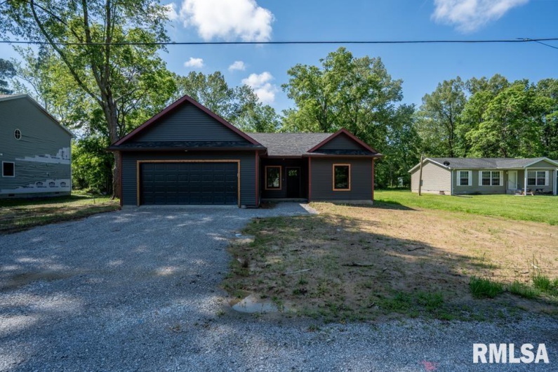 207 Rowatt Street, Cambria, Illinois 62915, 3 Bedrooms Bedrooms, 0 ,2 BathroomsBathrooms,Residential,For Sale,Rowatt,0,RMAQC4261228