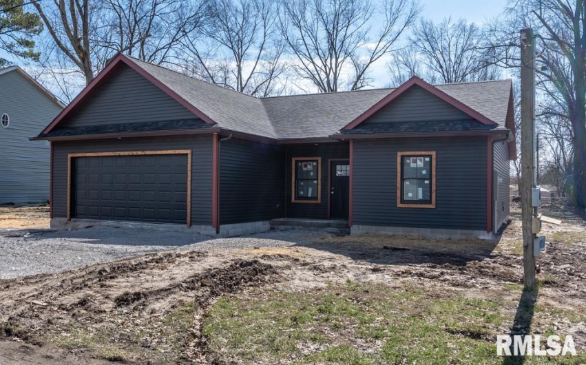207 Rowatt Street, Cambria, Illinois 62915, 3 Bedrooms Bedrooms, 0 ,2 BathroomsBathrooms,Residential,For Sale,Rowatt,0,RMAQC4261228