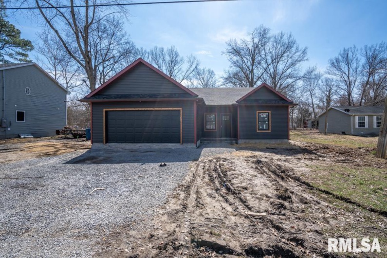 207 Rowatt Street, Cambria, Illinois 62915, 3 Bedrooms Bedrooms, 0 ,2 BathroomsBathrooms,Residential,For Sale,Rowatt,0,RMAQC4261228