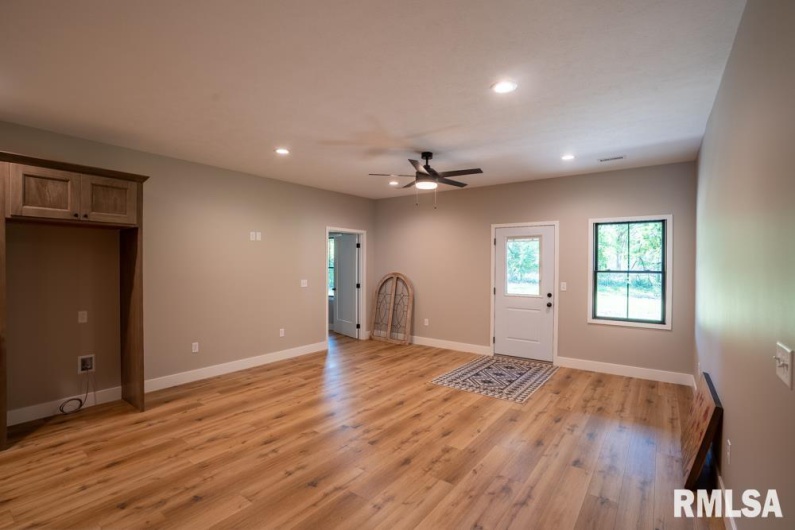 207 Rowatt Street, Cambria, Illinois 62915, 3 Bedrooms Bedrooms, 0 ,2 BathroomsBathrooms,Residential,For Sale,Rowatt,0,RMAQC4261228