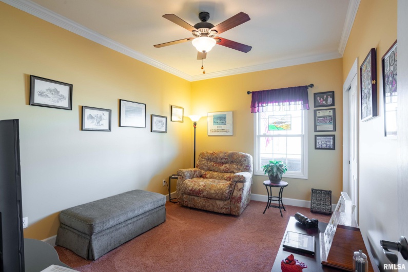 3725 ARIEL Drive, Murphysboro, Illinois 62966, 3 Bedrooms Bedrooms, 0 ,2 BathroomsBathrooms,Residential,For Sale,ARIEL,0,RMAQC4261237