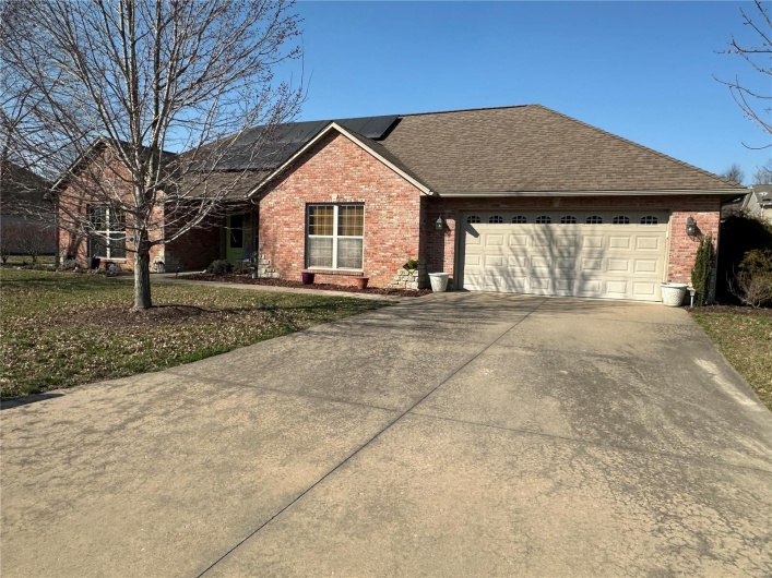 210 Oak Creek Drive, Jackson, Missouri 63755, 3 Bedrooms Bedrooms, 6 Rooms Rooms,2 BathroomsBathrooms,Residential,For Sale,Oak Creek,MAR25015243