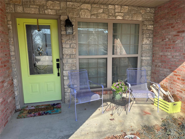 210 Oak Creek Drive, Jackson, Missouri 63755, 3 Bedrooms Bedrooms, 6 Rooms Rooms,2 BathroomsBathrooms,Residential,For Sale,Oak Creek,MAR25015243