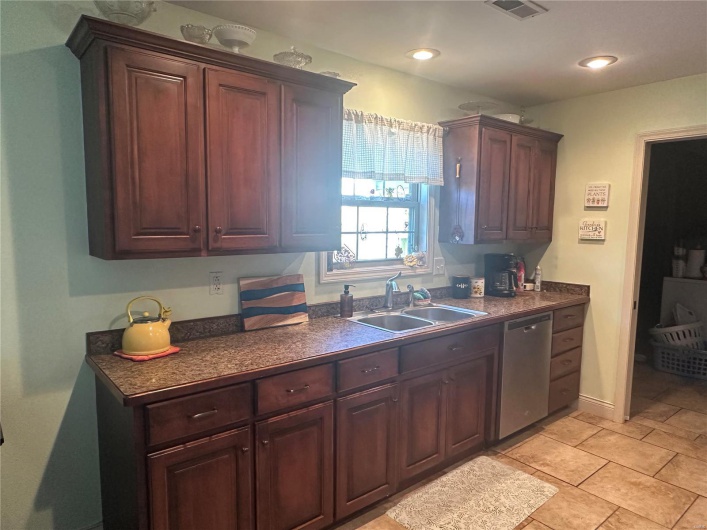 210 Oak Creek Drive, Jackson, Missouri 63755, 3 Bedrooms Bedrooms, 6 Rooms Rooms,2 BathroomsBathrooms,Residential,For Sale,Oak Creek,MAR25015243
