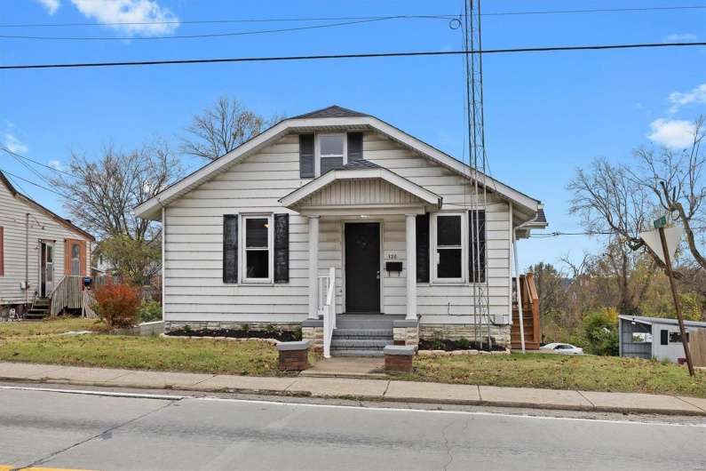 126 Opdyke Street, Chester, Illinois 62233, 3 Bedrooms Bedrooms, 9 Rooms Rooms,1 BathroomBathrooms,Residential,For Sale,Opdyke,MAR24071907