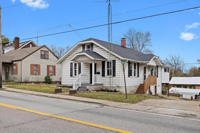 126 Opdyke Street, Chester, Illinois 62233, 3 Bedrooms Bedrooms, 9 Rooms Rooms,1 BathroomBathrooms,Residential,For Sale,Opdyke,MAR24071907
