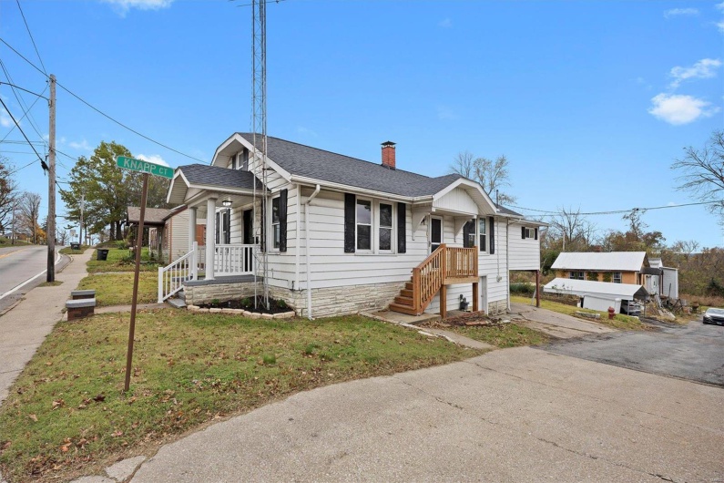 126 Opdyke Street, Chester, Illinois 62233, 3 Bedrooms Bedrooms, 9 Rooms Rooms,1 BathroomBathrooms,Residential,For Sale,Opdyke,MAR24071907