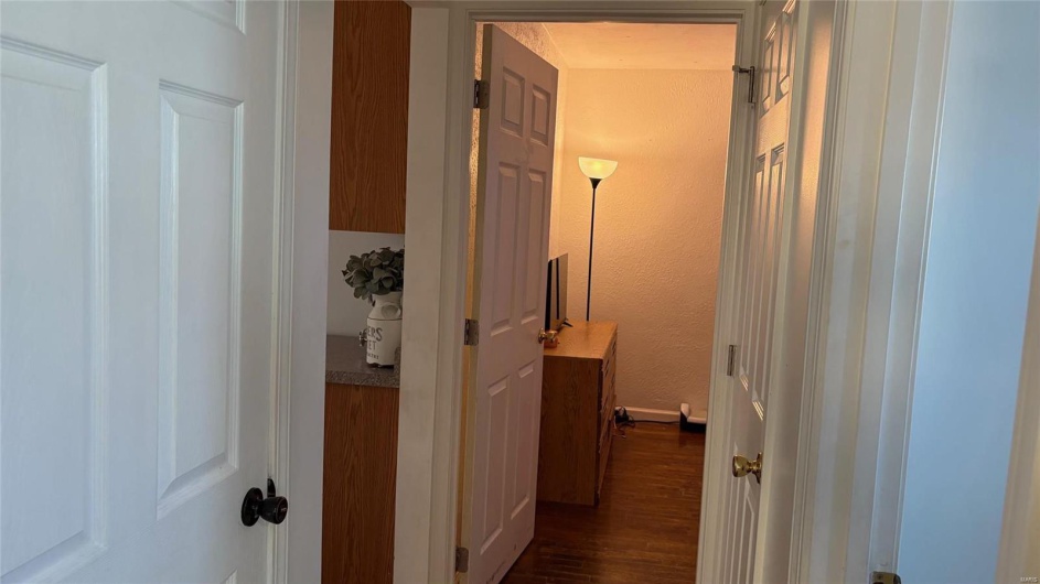1026 Hume Street, Perryville, Missouri 63775, 3 Bedrooms Bedrooms, 6 Rooms Rooms,2 BathroomsBathrooms,Residential,For Sale,Hume,MAR25007309