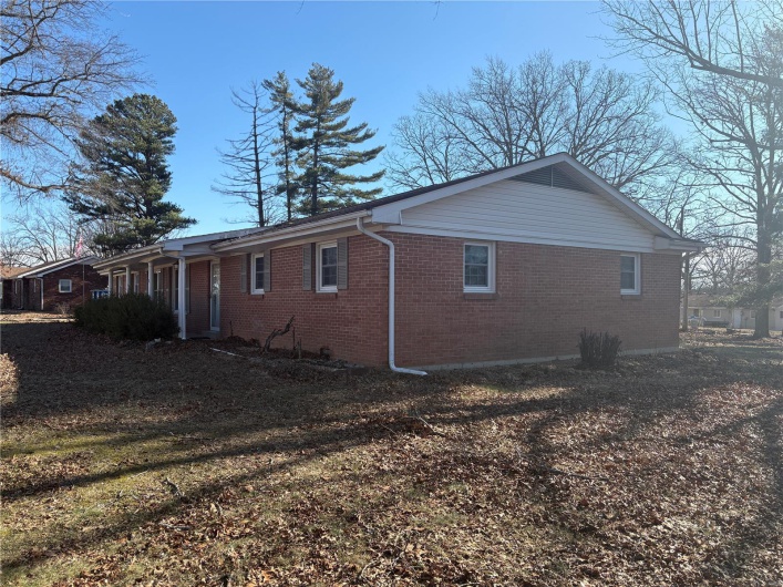 View of side of home
