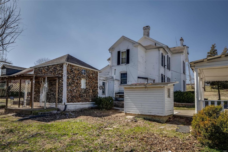 401 Main, Fredericktown, Missouri 63645, 4 Bedrooms Bedrooms, 11 Rooms Rooms,2 BathroomsBathrooms,Residential,For Sale,Main,MAR25009918