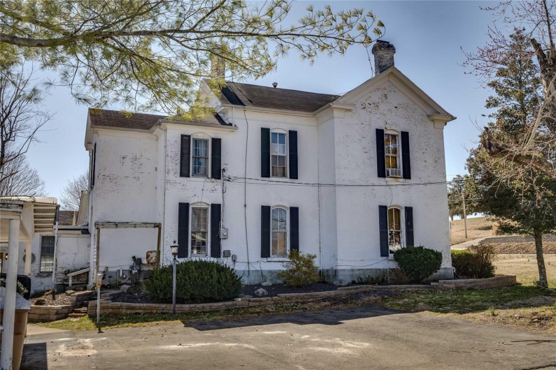401 Main, Fredericktown, Missouri 63645, 4 Bedrooms Bedrooms, 11 Rooms Rooms,2 BathroomsBathrooms,Residential,For Sale,Main,MAR25009918