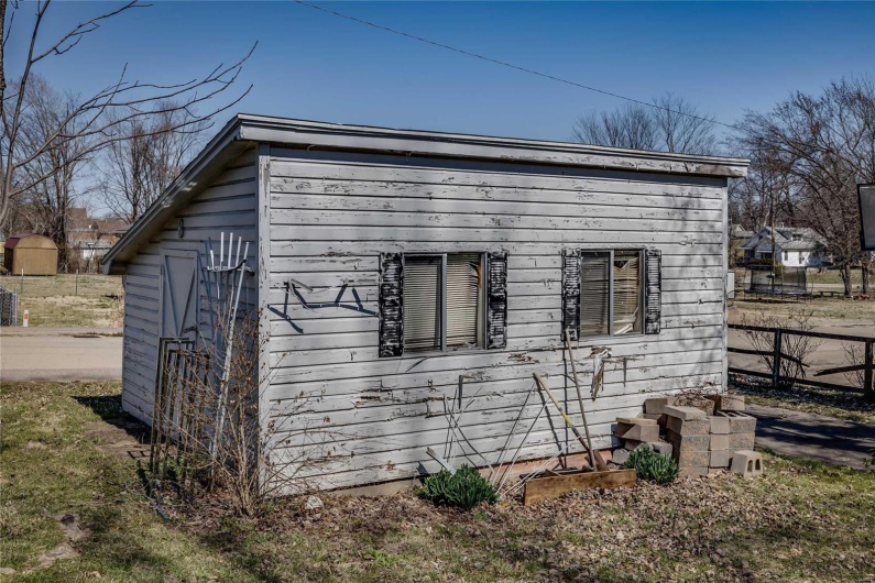 Shed