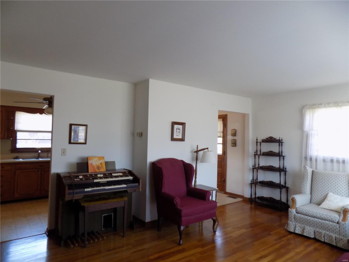 520 72 Hwy, Arcadia, Missouri 63621, 3 Bedrooms Bedrooms, 8 Rooms Rooms,2 BathroomsBathrooms,Residential,For Sale,72 Hwy,MAR25015259